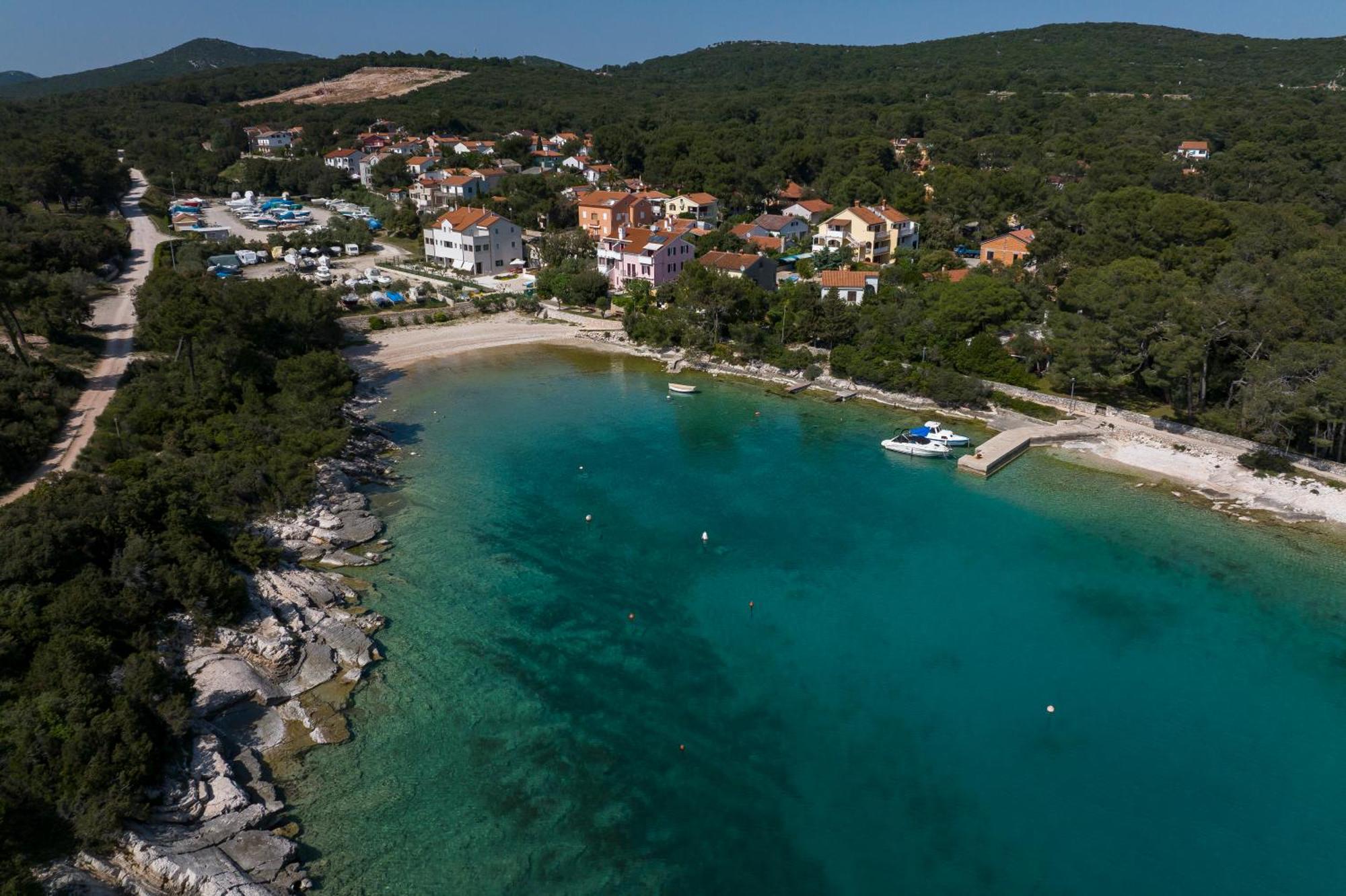 Apartments Divna Mali Losinj Exterior photo