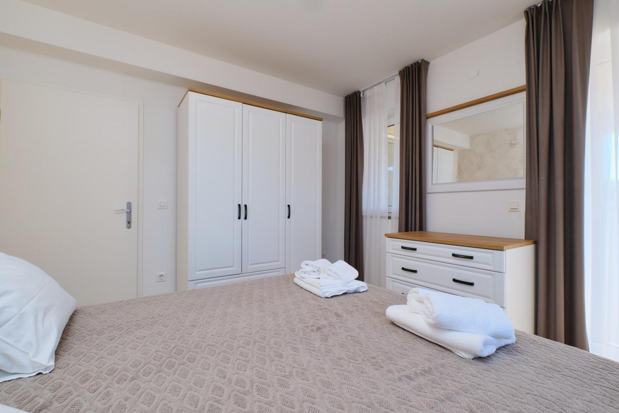 Apartments Divna Mali Losinj Exterior photo