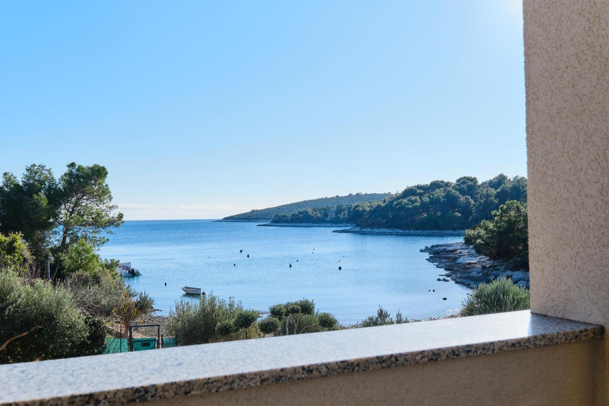 Apartments Divna Mali Losinj Exterior photo
